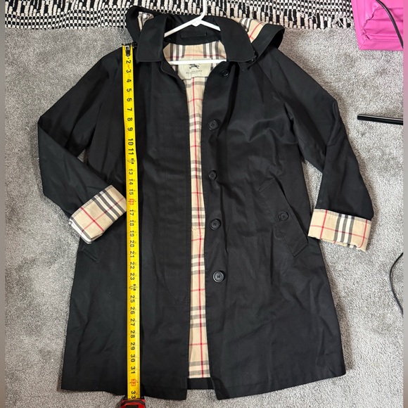 Burberry Carmen Black Coat - Picture 5 of 12